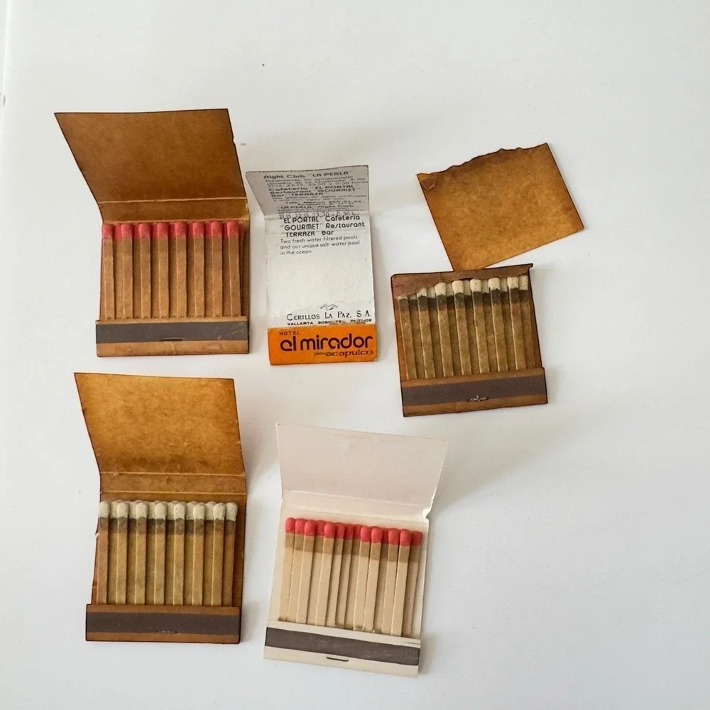 Lot Of 5 Vintage Matchcover: Reuben's Restaurant, Kapaa, Kauai, HI & Acapulco
